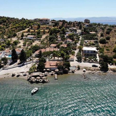Mantas Bay Hotel ลูตรากี ภายนอก รูปภาพ