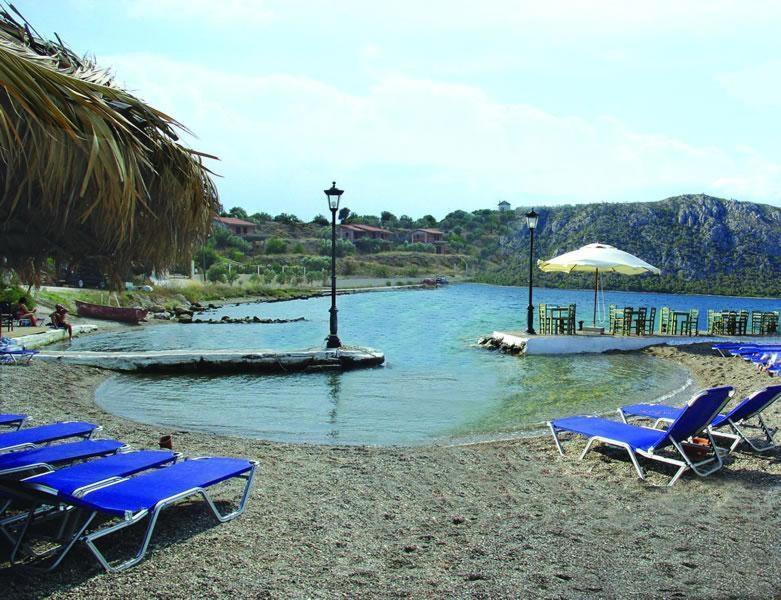 Mantas Bay Hotel ลูตรากี ภายนอก รูปภาพ